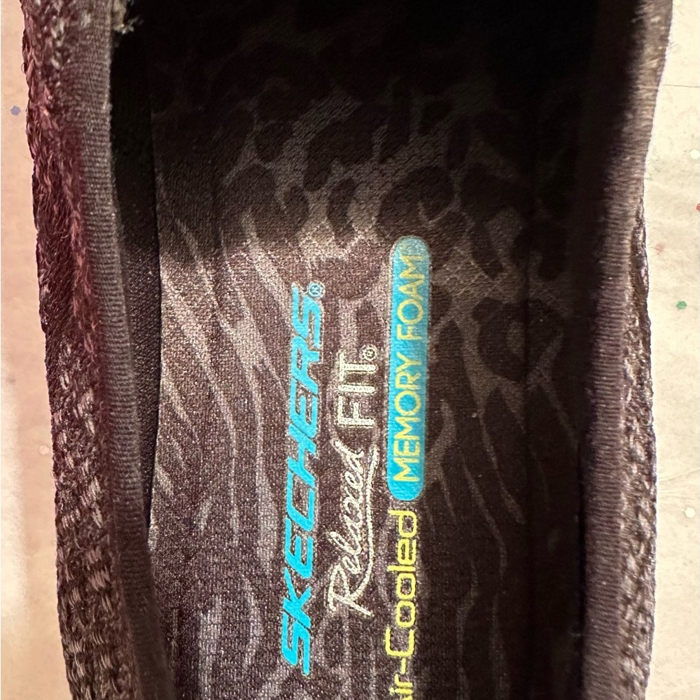 New Skechers - Picture 6 of 6